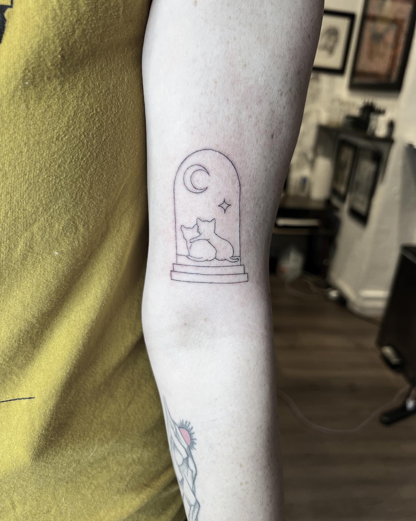 Fine line tattoo by Stephen Carballo