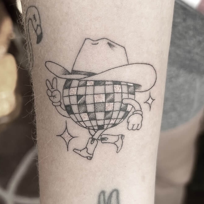 Fine line tattoo by Stephen Carballo, cr