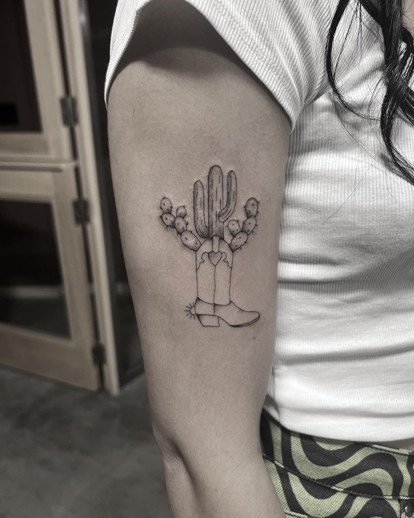 Fine line tattoo by Stephen Carballo