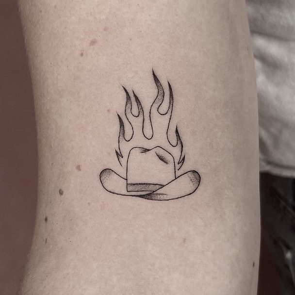 Fine line tattoo by Stephen Carballo, stephen carballo portfolio import